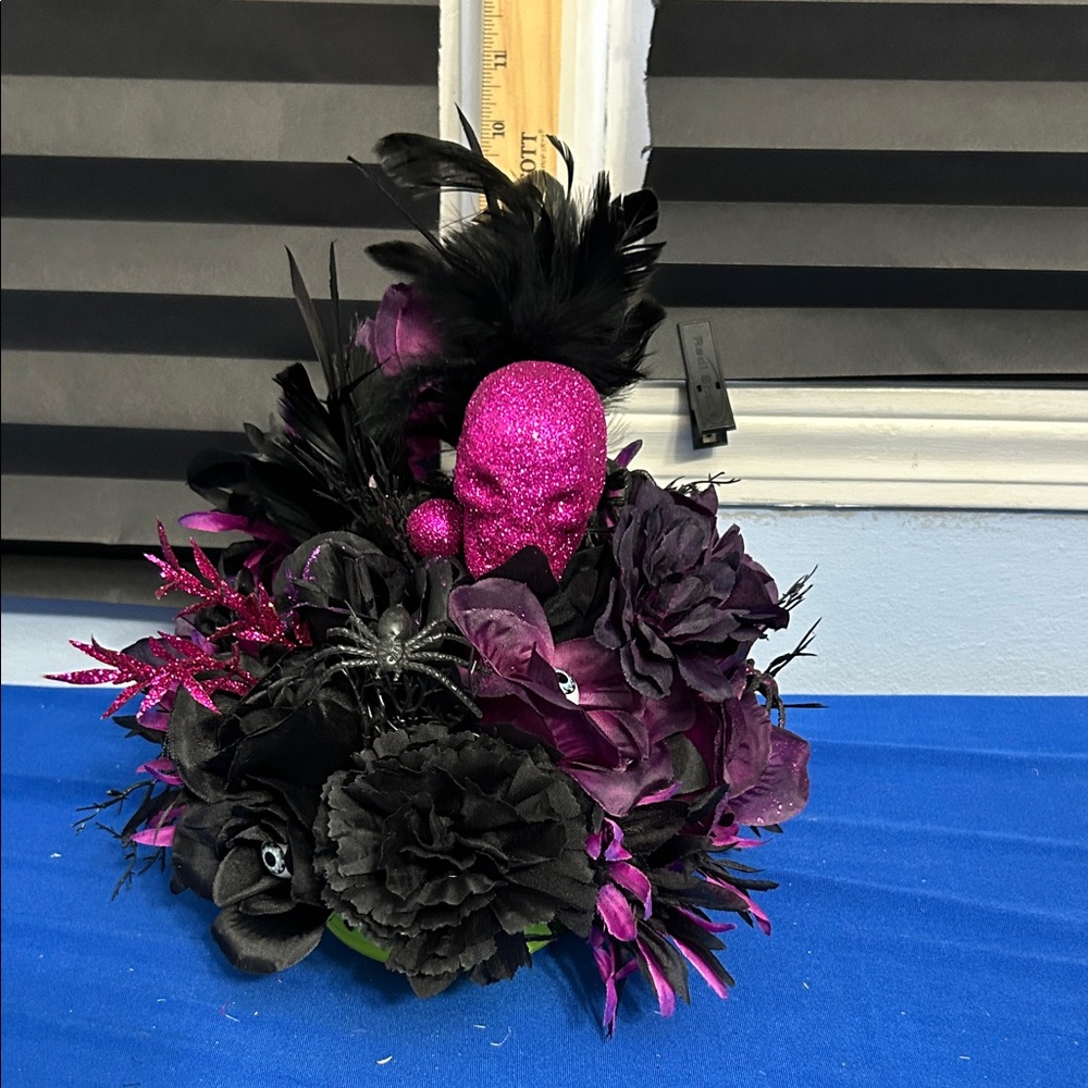 Gothic Black and Purple Skull Centerpiece